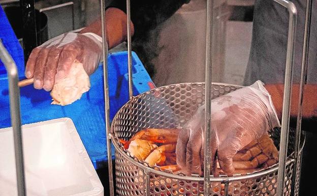 El jamón y las gambas se abrazan a la plataforma digital para llegar a los turistas