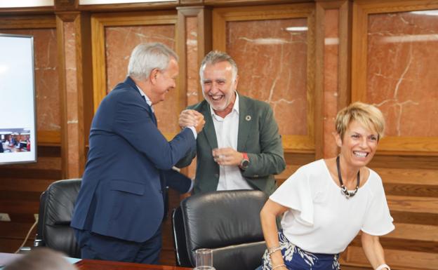 El pacto aprovecha su gestión para impulsar sus listas