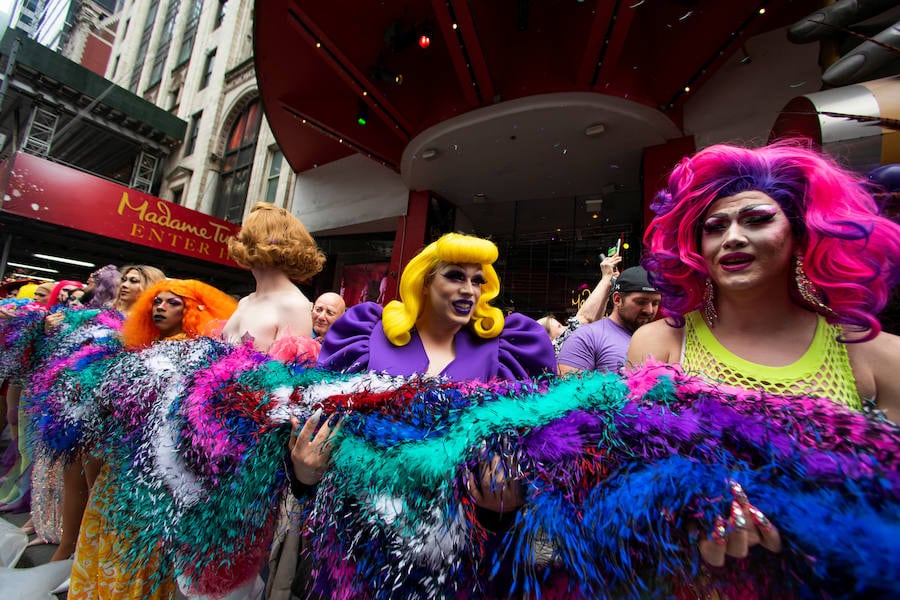 Fotos La boa de plumas más grande del mundo está en Nueva York El