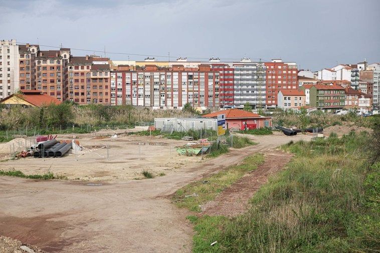 El Primer Tramo Del Paseo De La R A De Avil S En La Margen Izquierda