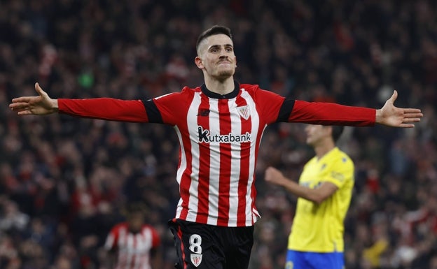 ¿Dará Valverde continuidad a la pareja Muniain-Sancet?