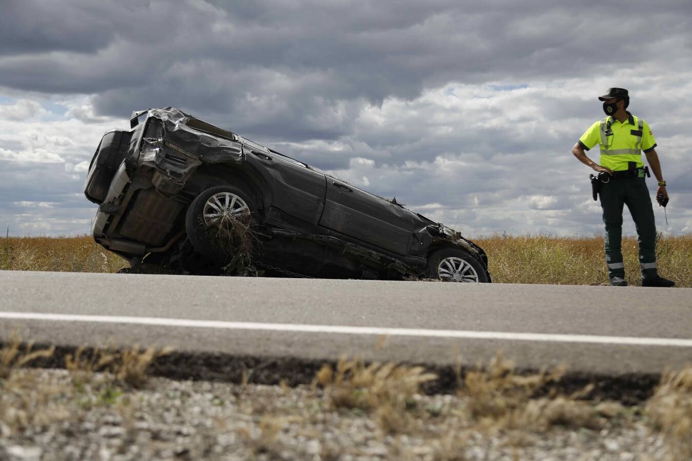 Fotos Heridos Una Mujer Y Su Hijo En Un Accidente En La Carretera