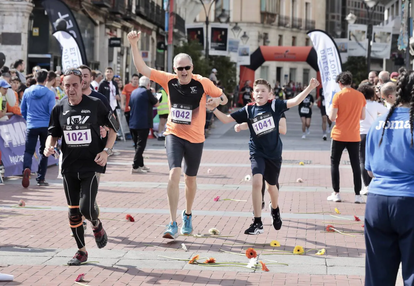 Un Millar De Participantes Se Suma A La I Carrera De Las Familias De