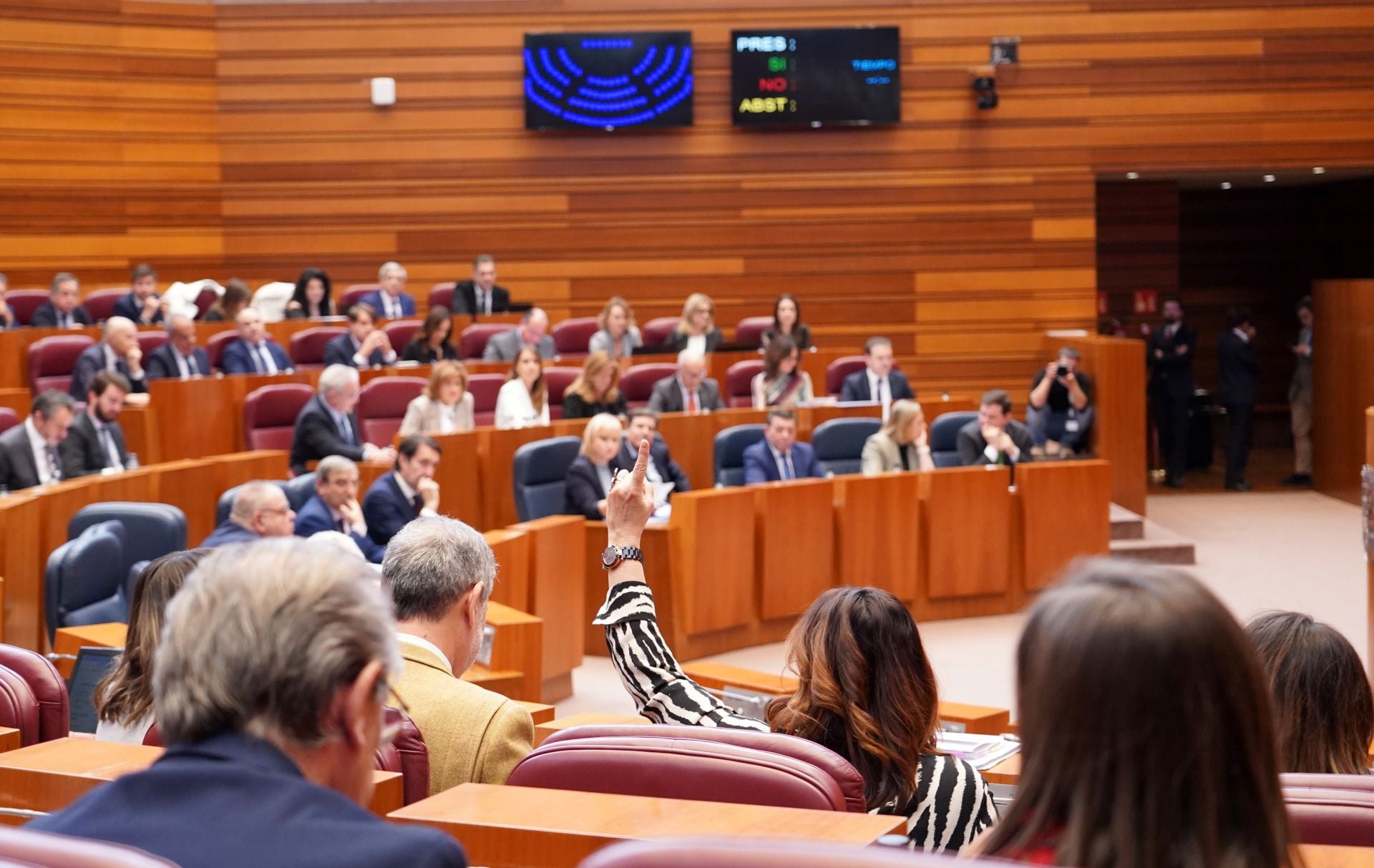 Polémica en la votación de la terna al TSJ al aprobarse con más noes