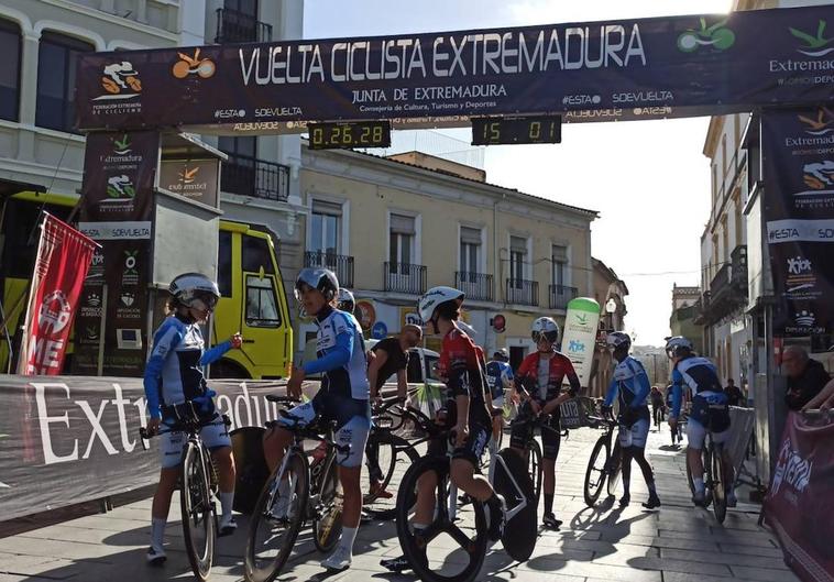 La Vuelta a Extremadura se celebra con varias actividades