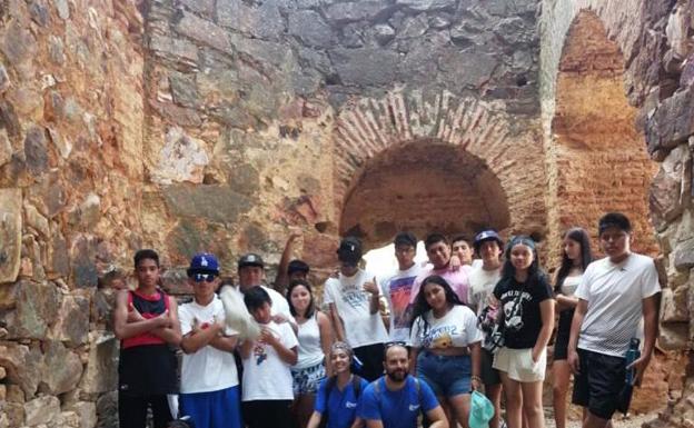 La Oficina de Turismo de Herrera del Duque aumenta las visitas al Castillo