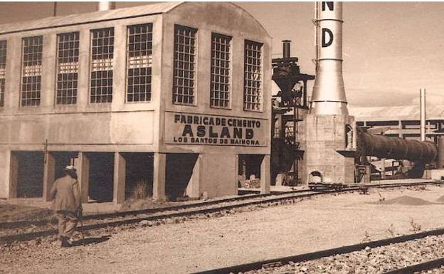 La antigua fábrica de cemento y la asociación LaFábrika detodalavida