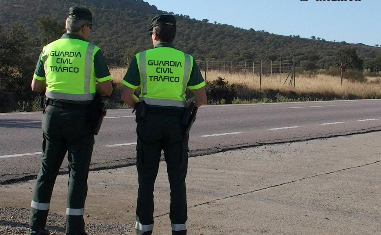 Detenido por conducir sin carné drogado y a 197 kilómetros por hora a