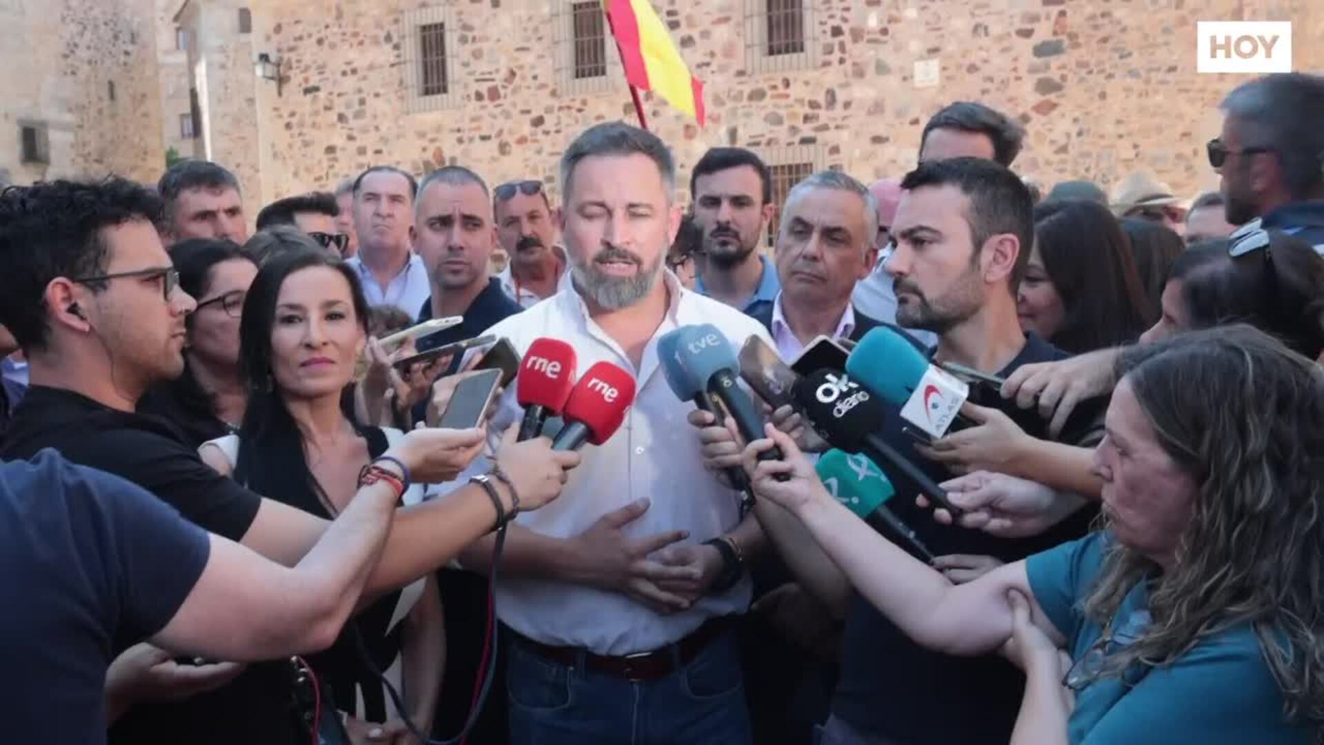 Abascal Saca Pecho En C Ceres Del Pacto De Vox Con Guardiola Hoy