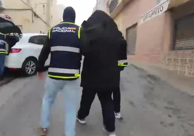 La Policía cree que el imán de Badajoz formaba parte de una red que