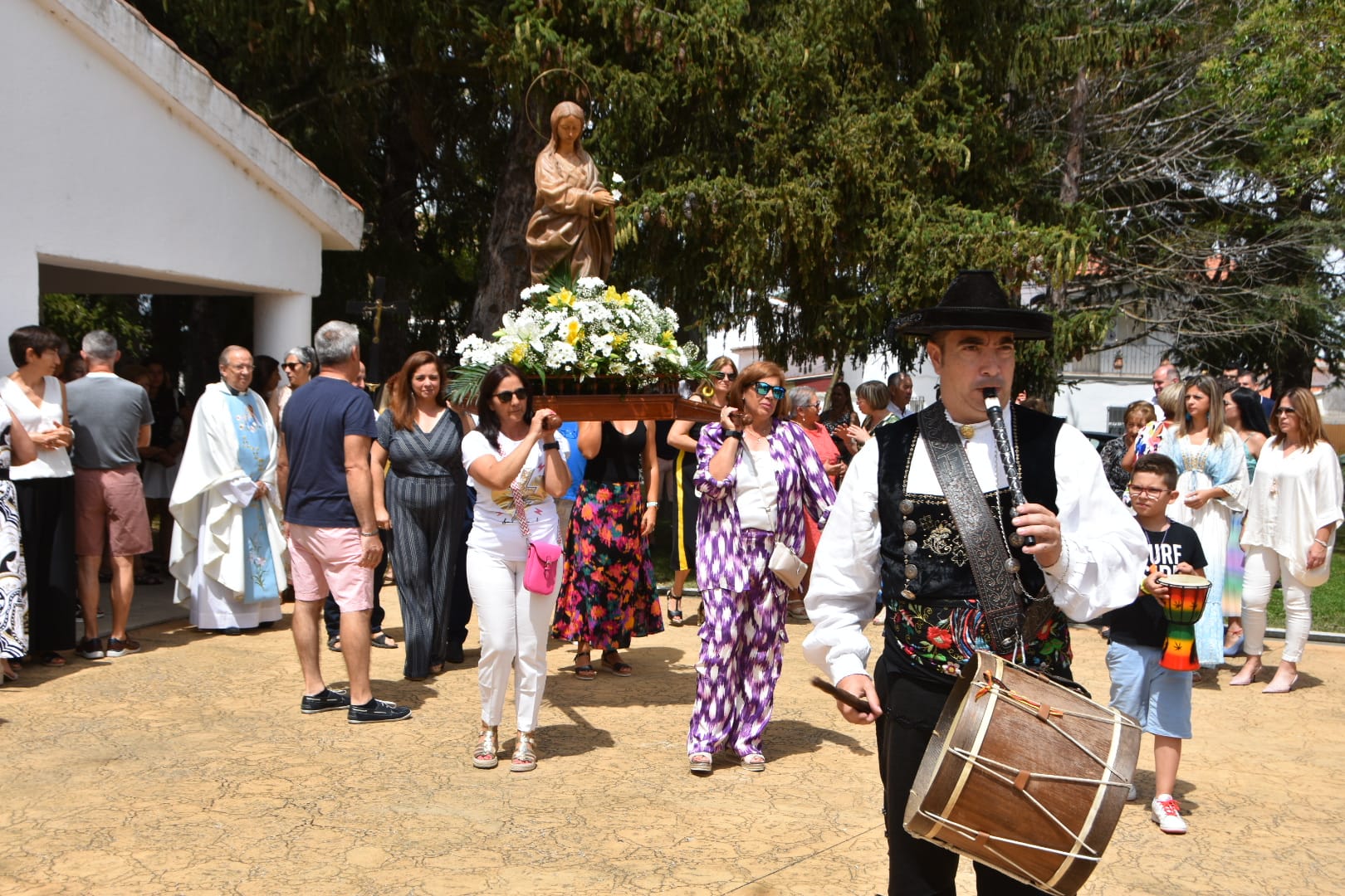 Nuevo Naharros arropa a la Virgen de la Asunción La Gaceta de Salamanca