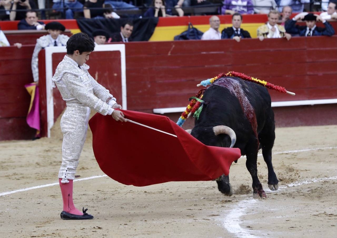 Feria Taurina De Fallas As Ha Sido La Novillada Del Lunes De