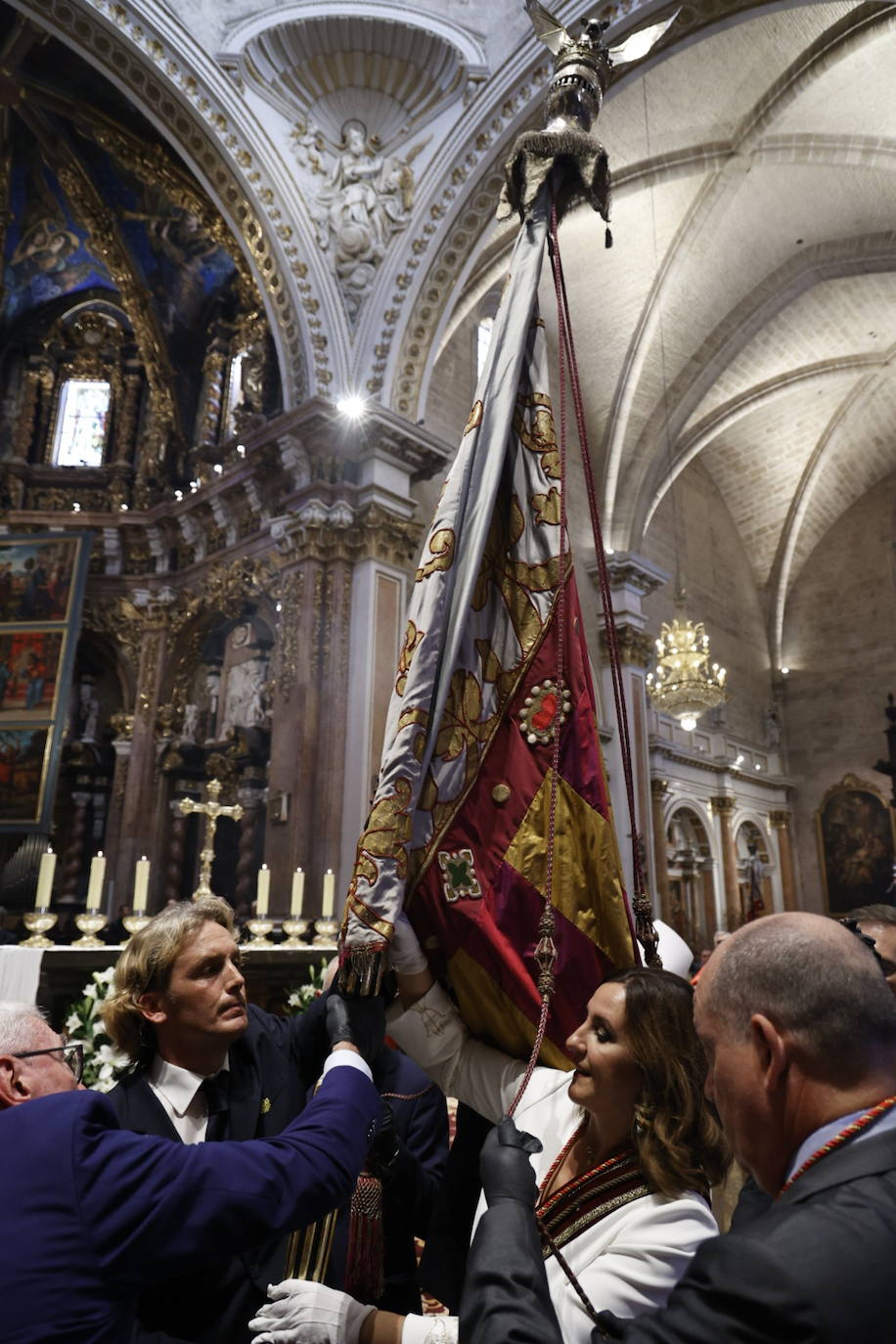 Procesión Cívica 9 octubre Valencia fotos La Senyera regresa a la