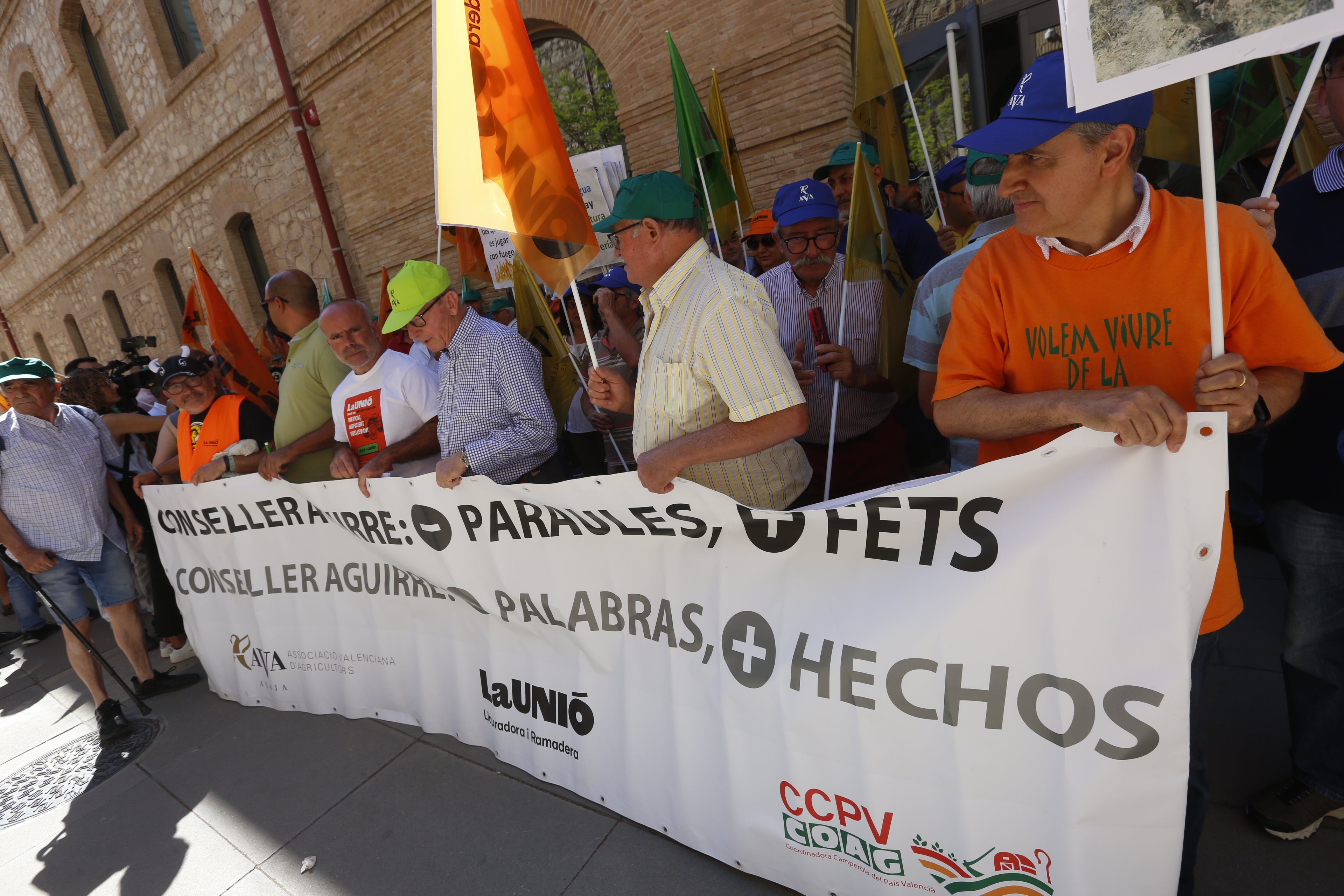 Protesta De Agricultores En Valencia Protesta De Agricultores Frente