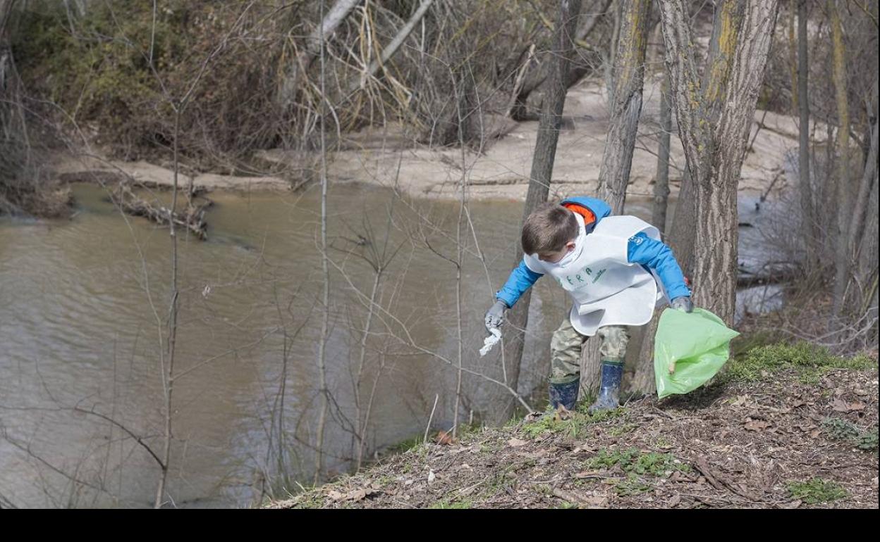 Héroes del Proyecto Libera recogerán información sobre la basuraleza en