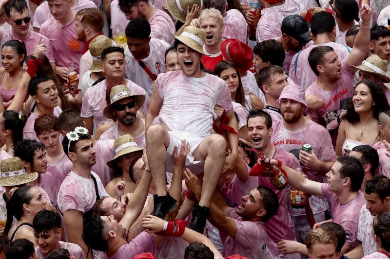 El Chupinazo Que Da Inicio A Las Fiestas De San Ferm N En Im Genes