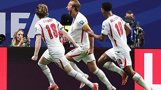 Un doblete de Kane salva a Inglaterra ante el Congo y la mete en octavos con México
