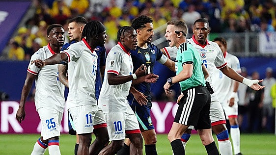 El caso Negreira hunde a los árbitros españoles: no pitan nada en el fútbol mundial