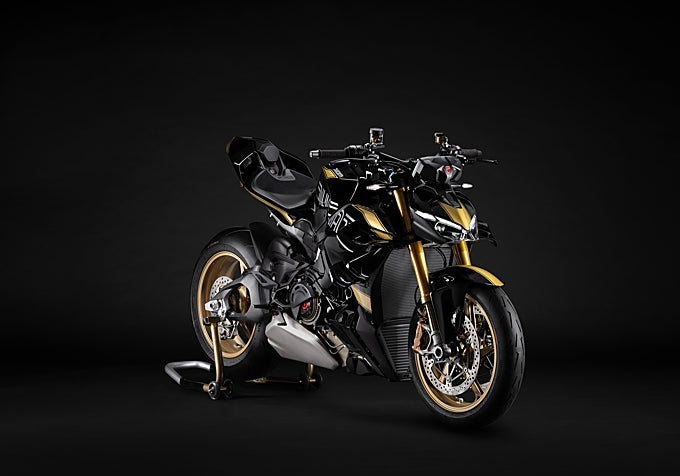 Streetfighter V4 S 100