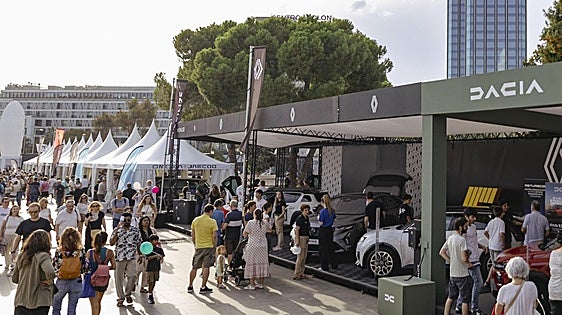 Los coches eléctricos toman Madrid Río en la feria VEM