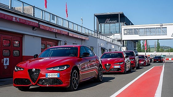 Driving Academy Alfa Romeo: donde la herencia deportiva se convierte en técnica pura