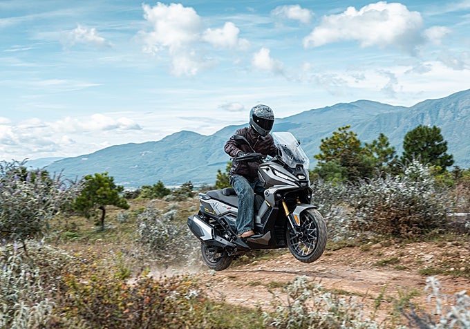 Nuevo Voge SR450X 2026