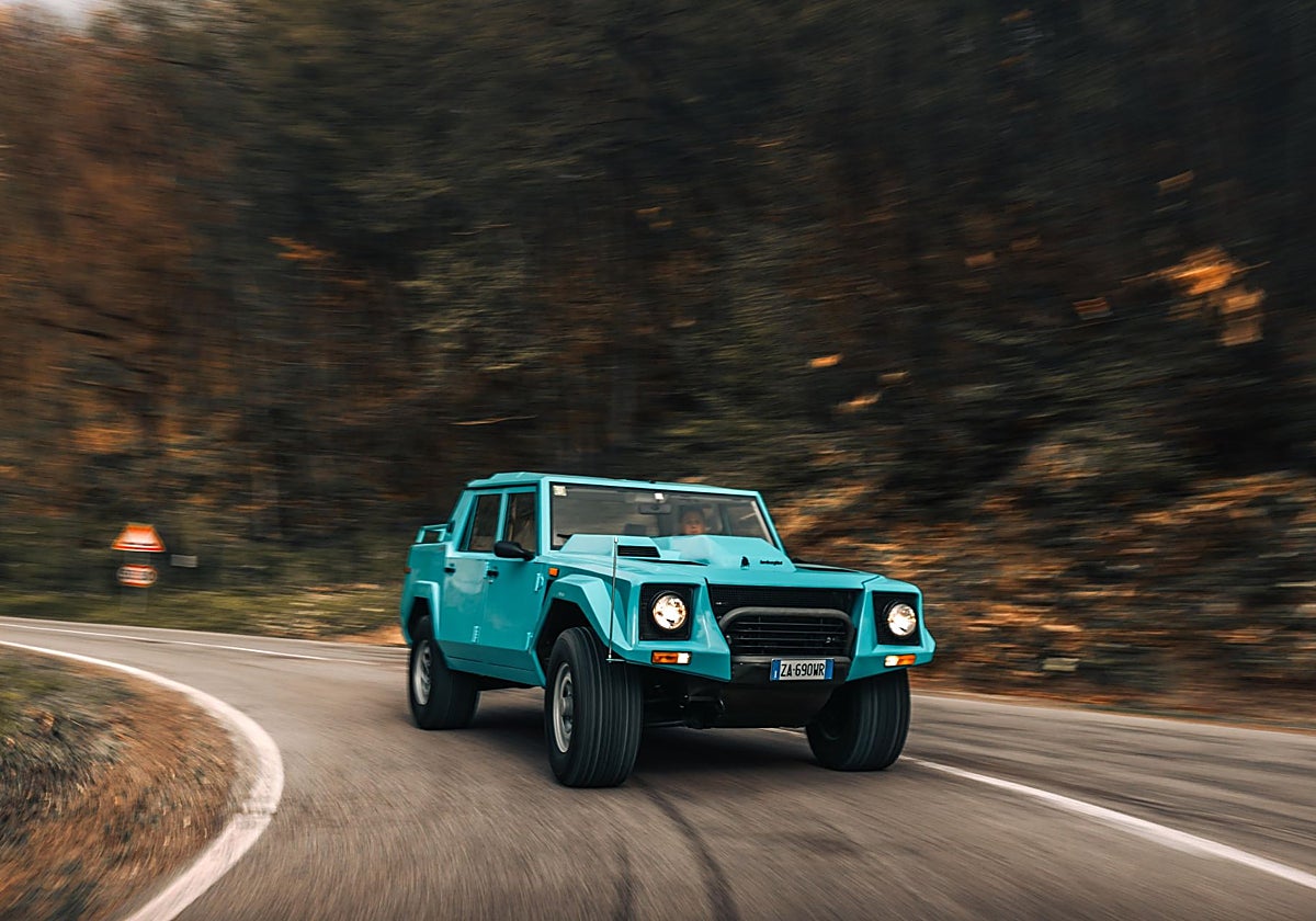 Lamborghini LM002 un gigante todoterreno con ADN de superdeportivo | Diario Sur