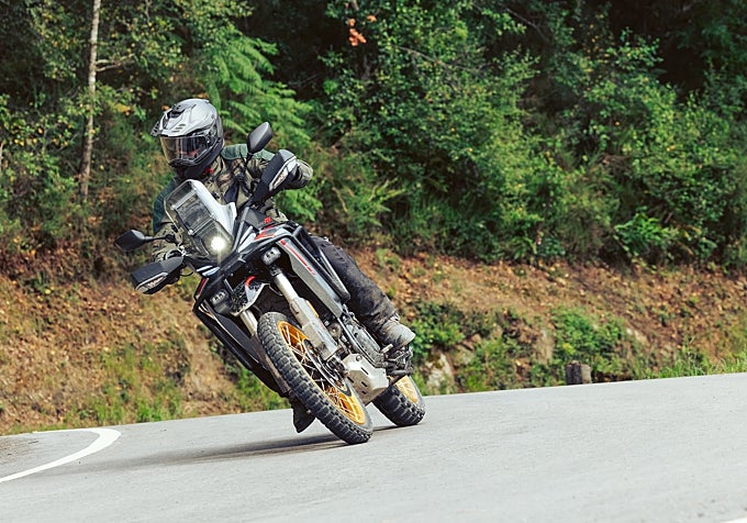 Prueba QJ Motor SRT 450RX