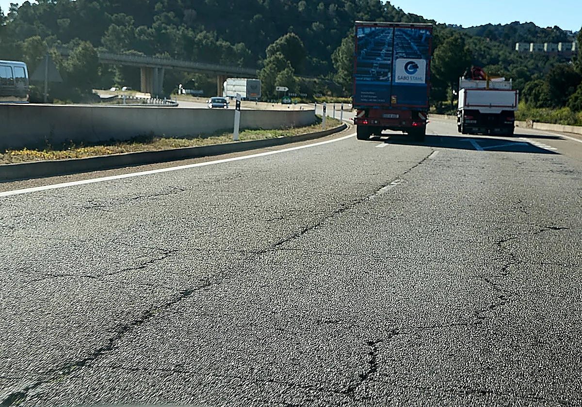 El estado de las carreteras españolas es crítico por el mal estado del asfalto