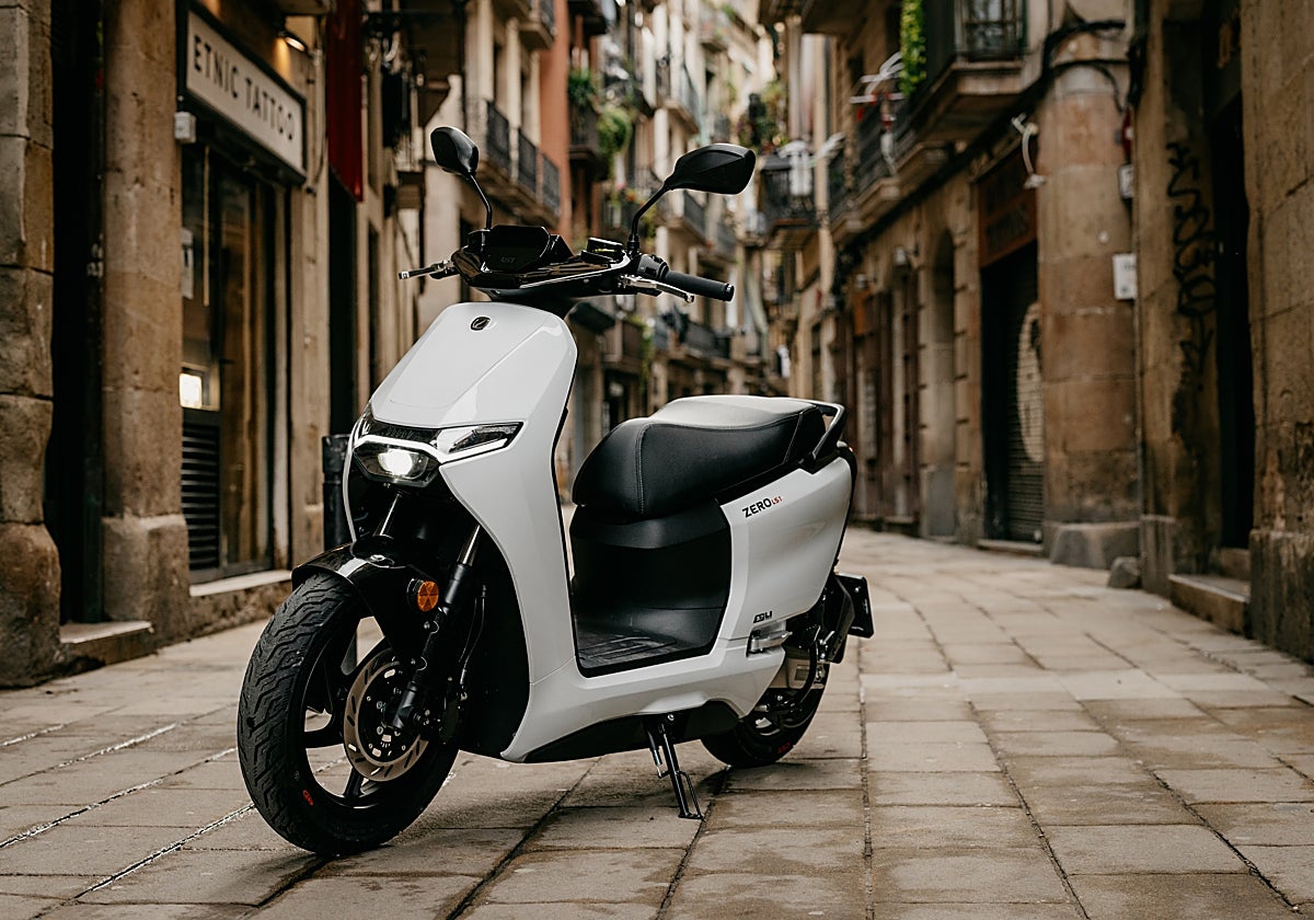 Zero Motorcycles rebaja el precio del escúter eléctrico LS1 por su 20º aniversario