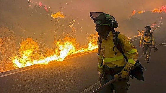 La colilla en la carretera te puede llevar a la cárcel y crear un desastre medioambiental
