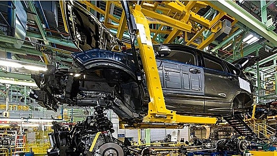 Ford y la china Geely firman un acuerdo histórico para fabricar en Almussafes