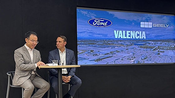 Ford y Geely crean una 'joint venture' europea que fabricará en Valencia nuevos vehículos multienergía desde 2028