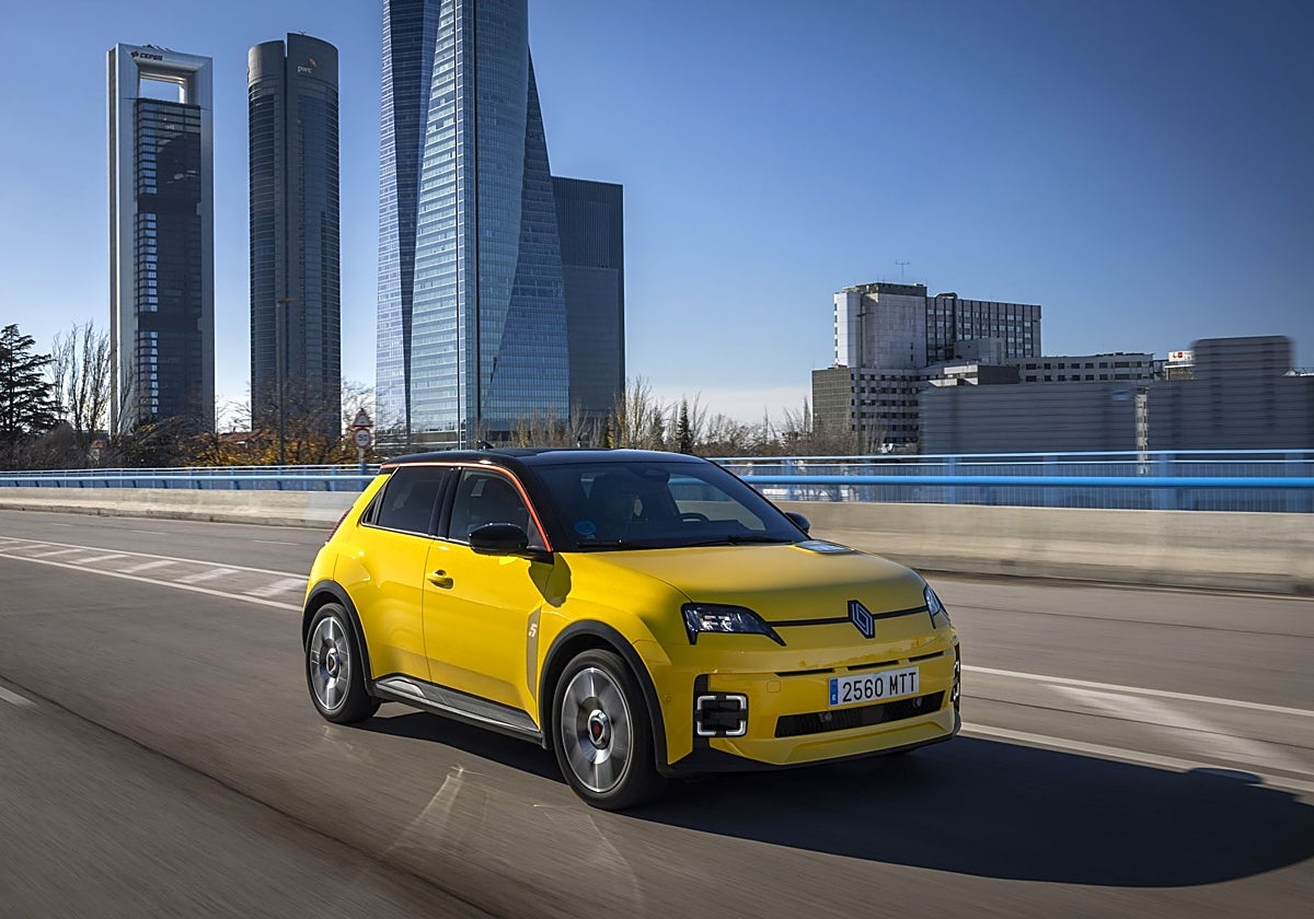 Renault acelera en 2026: gana 705 millones y roza los 30.300 millones de facturación