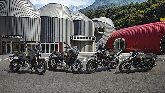 Moto Guzzi celebra sus 105 años con una edición especial inspirada en su nueva sede de Mandello