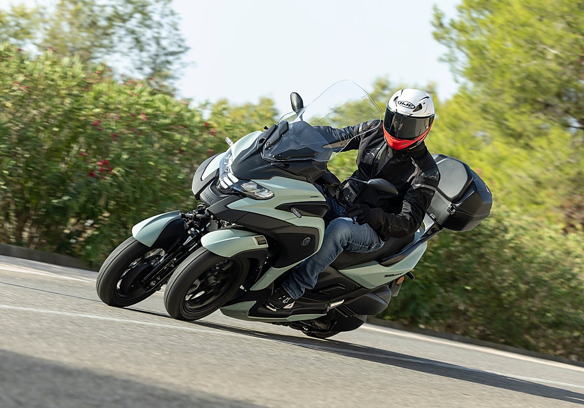 Yamaha Tricity 300 2026: Probamos el primer escúter del mundo con airbag