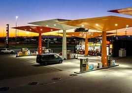 El transporte de mercancías por carretera absorbe la mayor parte del consumo de diésel, con un sobrecoste medio superior a los 236 euros semanales por camión