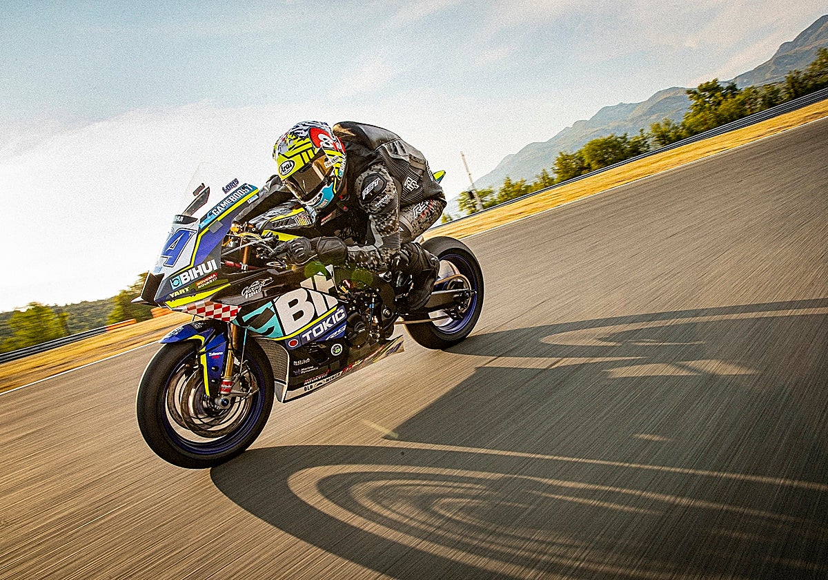 Novedades en equipamiento deportivo para motos