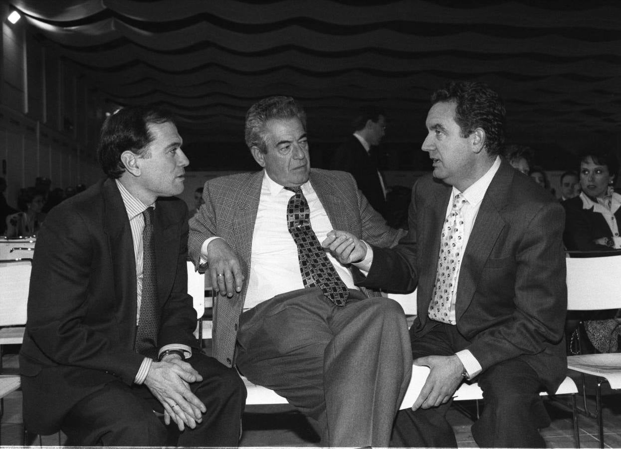 30.11.96 Tomás Villanueva, Francisco Jambrina y Jesús Merino en la segunda edición de los Premio de El Norte.