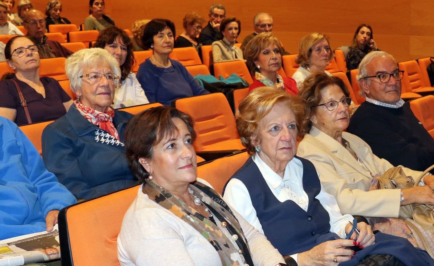 El jefe de Neumología del hospital Clínico de Valladolid habló sobre la 'Prevención y el diagnóstico precoz del cáncer de pulmón