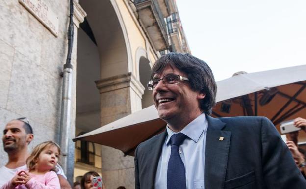 Carles Puigdemont pasea por Gerona.