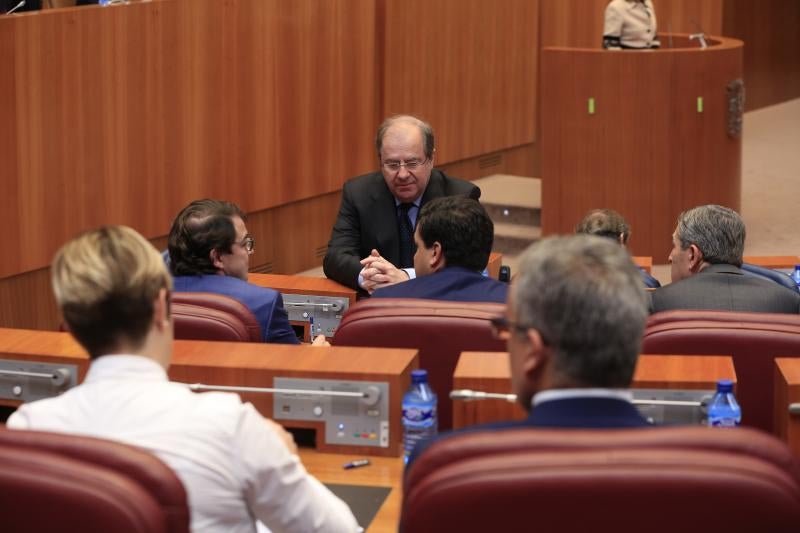 Debate en las Cortes de Castilla y León de las tres enmiendas de totalidad sobre el presupuesto para 2018