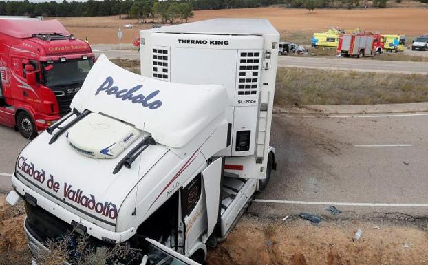 Camión accidentado en Berlanga de Duero.