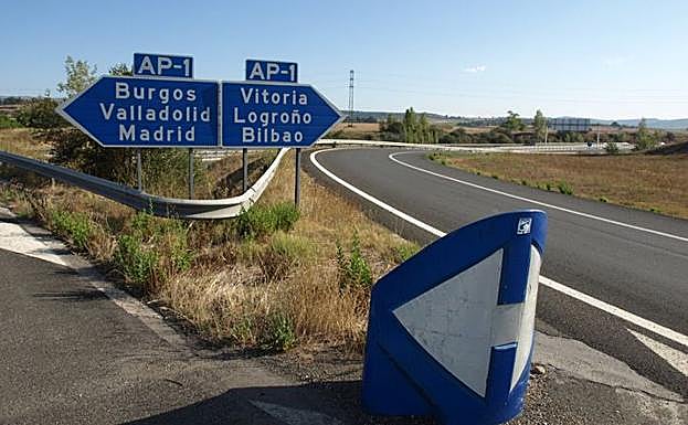 Salida del peaje de la AP-1 en Miranda de Ebro
