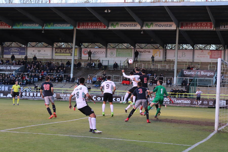 El Burgos consiguió asegurar un punto tras empatar en la recta final un partido que se puso cuesta arriba con el gol inicial del Bilbao Athletic