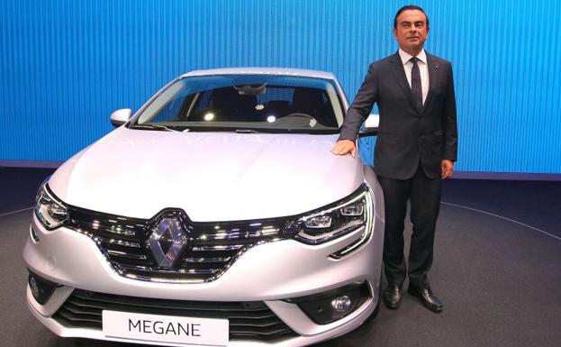 Presentación del Mégane IV por parte del CEO de Renault, Carlos Ghosn.