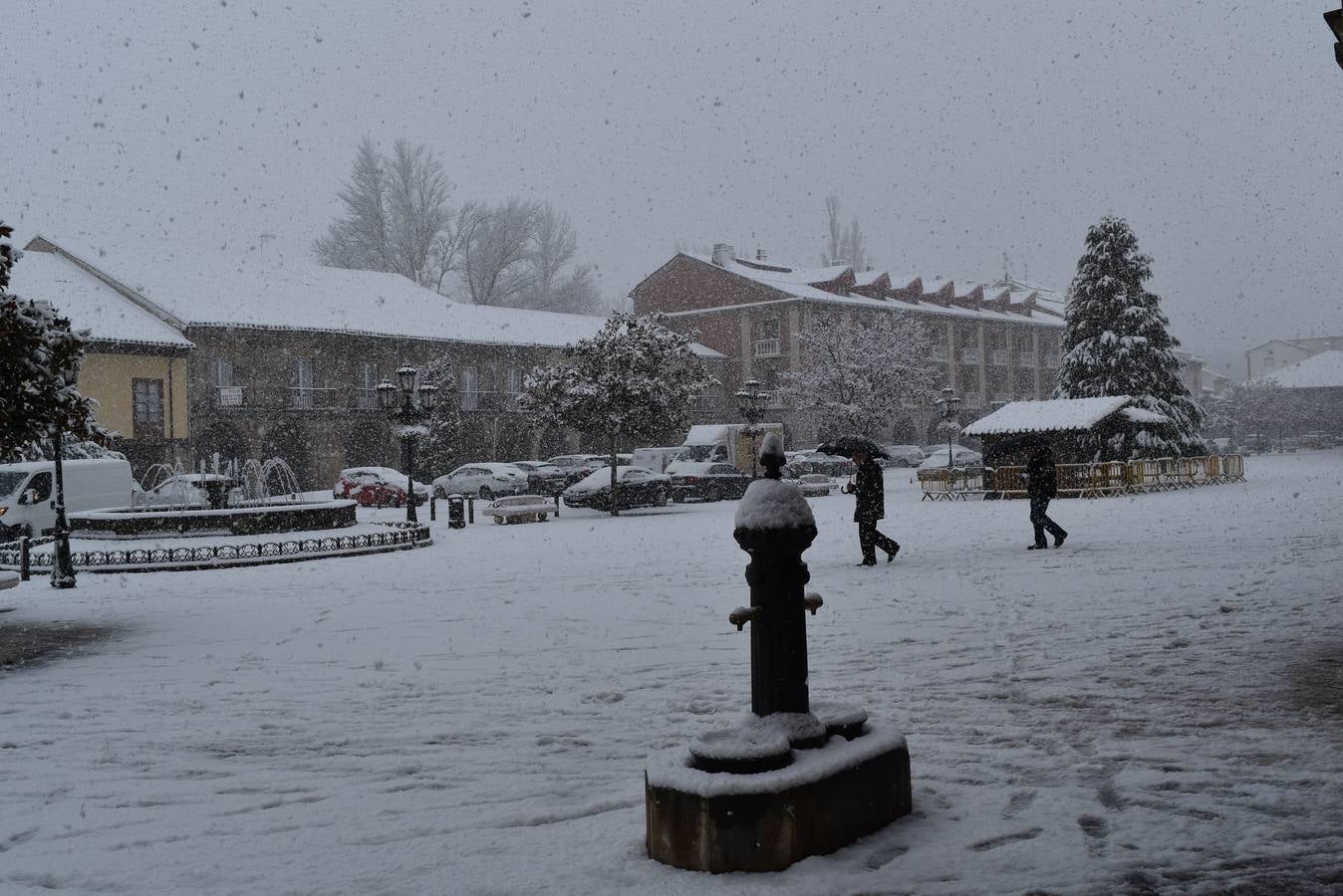Las estampas que ha dejado la nieve en la comunidad