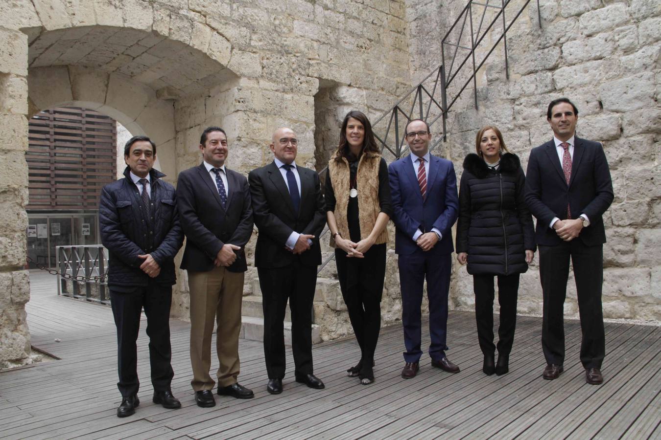 El reconocimiento, que ha congregado a numerosos invitados, ha tenido lugar este mediodía en el castillo de Peñafiel
