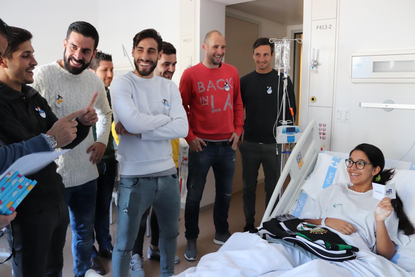 Así han repartido regalos los jugadores del Burgos CF