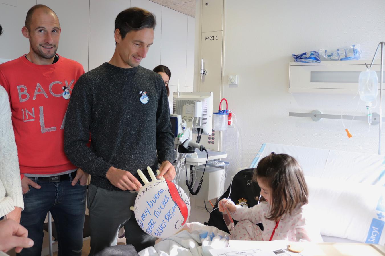 Así han repartido regalos los jugadores del Burgos CF